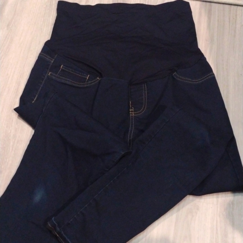 Liz Lange maternity jeans